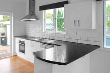 293 Fitzherbert Avenue, West End