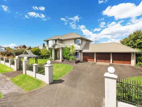 2 The Mews, Northpark