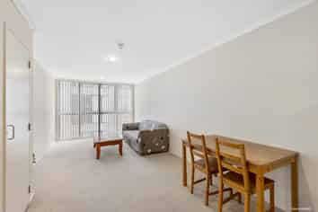 B504/176 Broadway, Newmarket