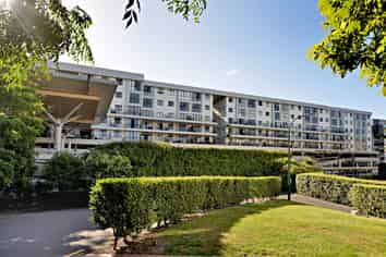 B504/176 Broadway, Newmarket