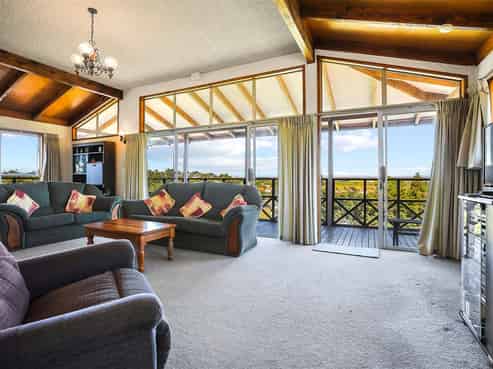 105 Marie Place, Thames