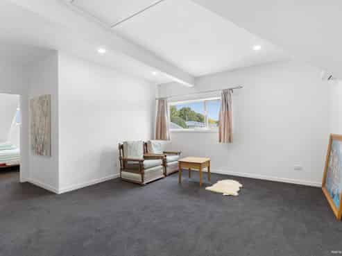 10 Melba Street, Beach Haven