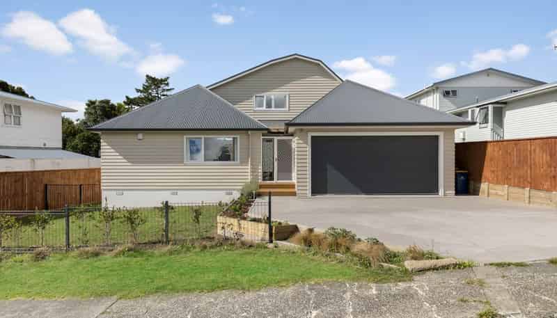 10 Melba Street, Beach Haven