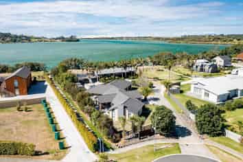 26 Dune View Drive, Mangawhai