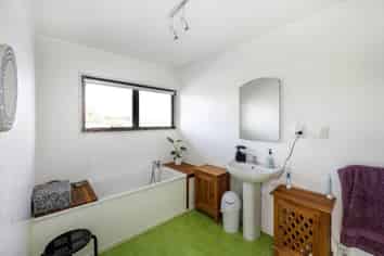 MOTIVATED VENDOR IS CLEAR - SELL IT!