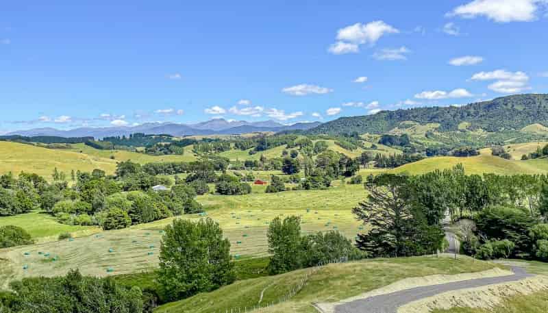 28 North Road, Mauriceville