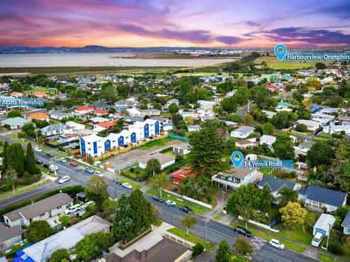 14 Yeovil Road, Te Atatu Peninsula