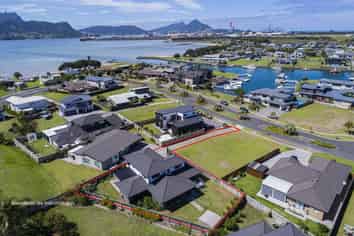 18 Mariners Haven, One Tree Point