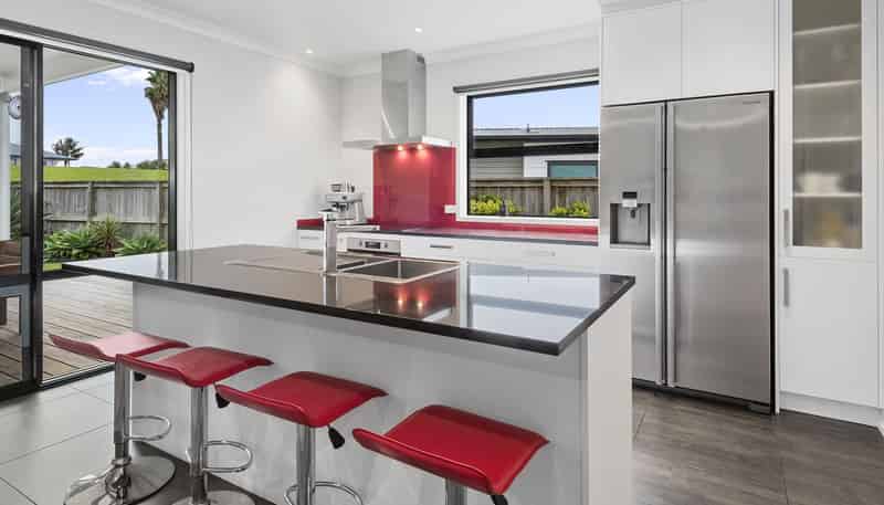 18 Mariners Haven, One Tree Point