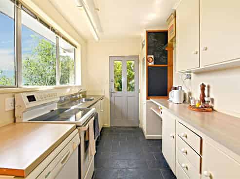 24 Felton Mathew Avenue, Saint Johns