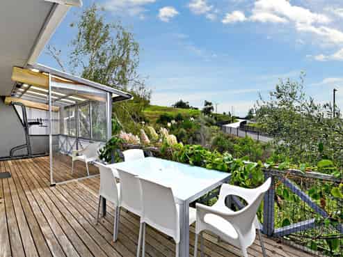 24 Felton Mathew Avenue, Saint Johns