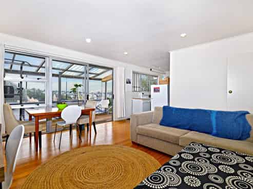 24 Felton Mathew Avenue, Saint Johns