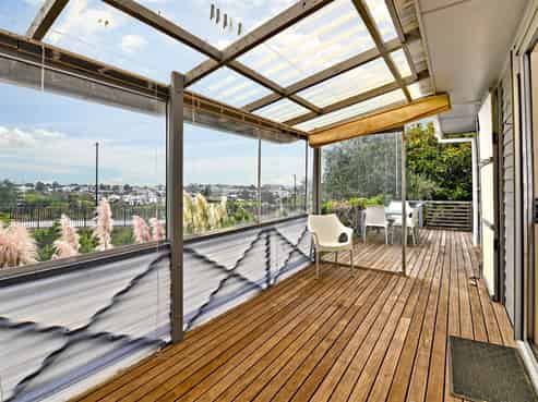 24 Felton Mathew Avenue, Saint Johns