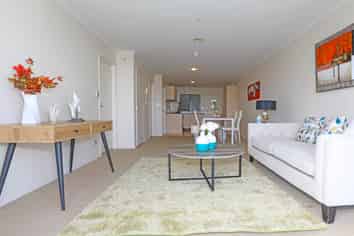 D409/176 Broadway, Newmarket