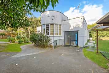 886 Mt Eden Road, Three Kings