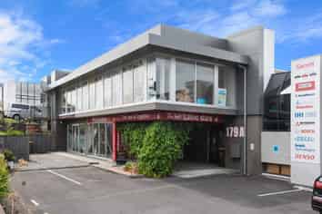 Multi tenanted investment on prime corner site