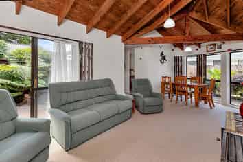 115 Paramount Parade, Tikipunga