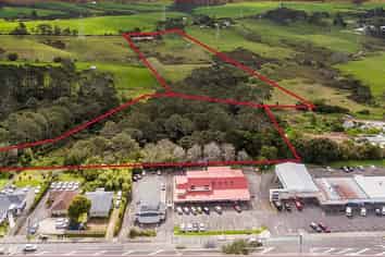 21 Red Hills Road, Massey