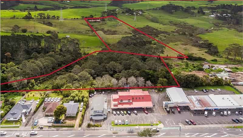 21 Red Hills Road, Massey