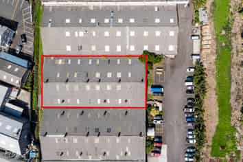 1,551M² WAREHOUSE - MT ROSKILL