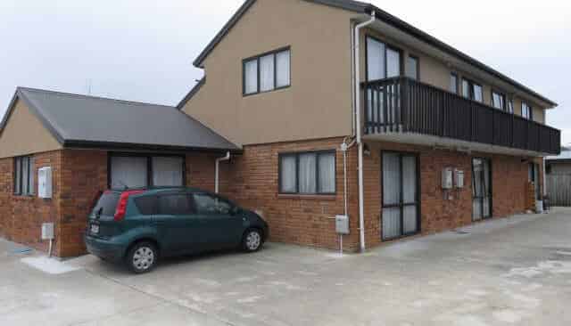 8/6 Beaumont Street, Hamilton East