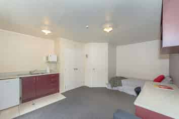 8/6 Beaumont Street, Hamilton East