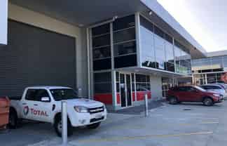 Quality modern unit - East Tamaki