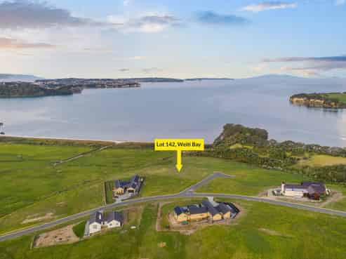 3 Takahuri Place, Okura