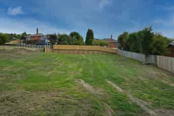 17 Corbett Street, Green Island