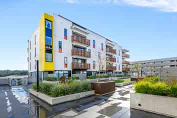 604/26 Library Lane, Albany