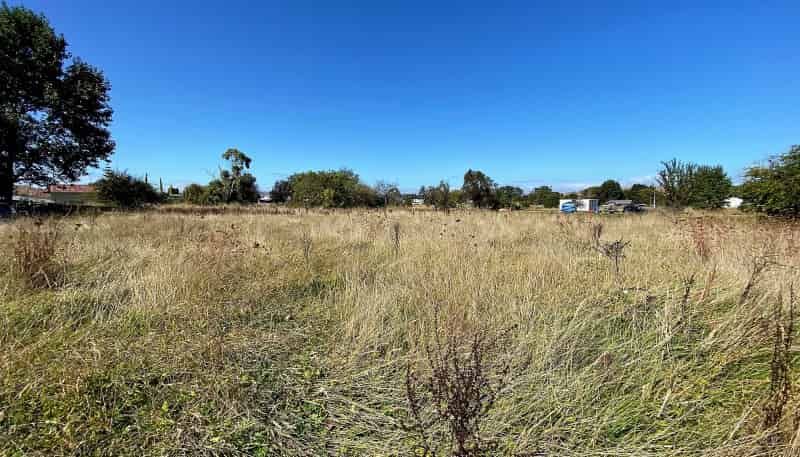 10 and 12 Alexander Street, Ohingaiti