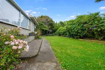 80 and 82 Hyde Street, Kingswell