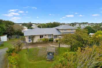 80 and 82 Hyde Street, Kingswell