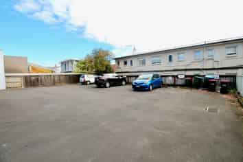 Spacious Office in Epsom