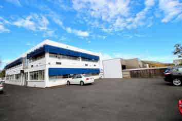 Spacious Office in Epsom