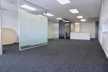Spacious Office in Epsom