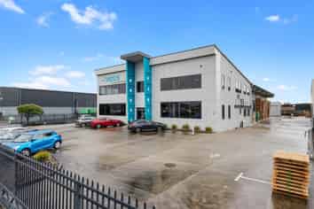 Modern Industrial with all the Features