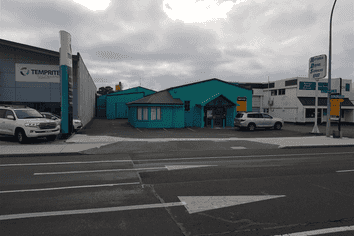 Prime Location For Strong Visability