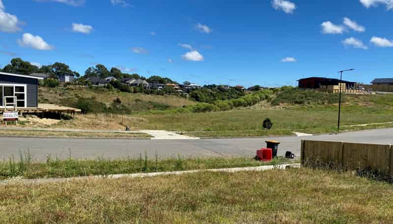 24  Vaucluse Heights, Massey University