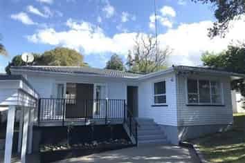 27 Ellice Road, Totara Vale