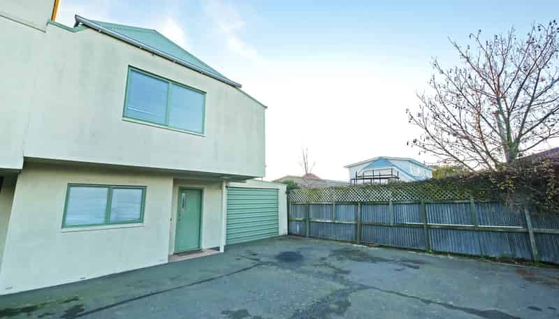 208 Strickland Street, Sydenham