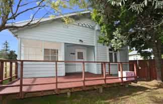 111 Maunu Road, Avenues