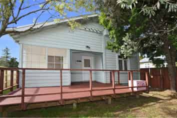 111 Maunu Road, Avenues