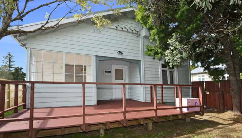 111 Maunu Road, Avenues