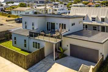 168 Charles Street, Westshore