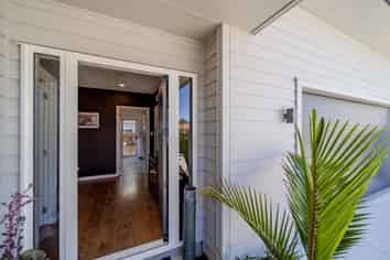 168 Charles Street, Westshore