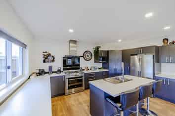 168 Charles Street, Westshore