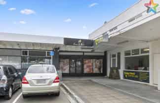 1203 High Street, Taita