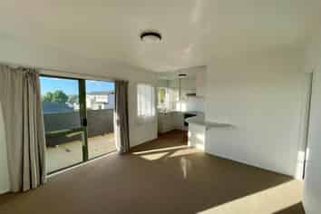 6/17 Renfrew Avenue, Sandringham