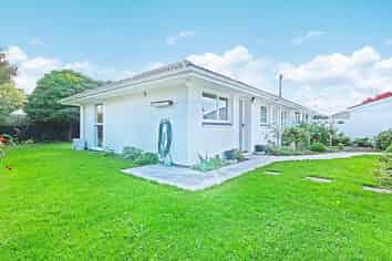 6 Redbridge Lane, Sydenham